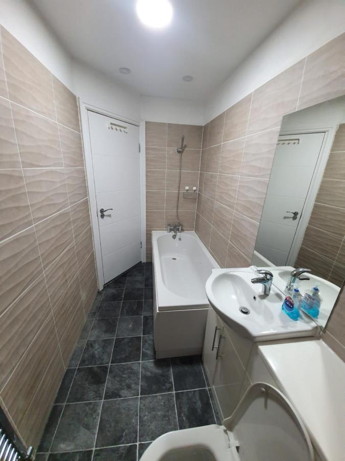 Beautiful Rooms Shaw St And Pine St Bury  Exterior foto