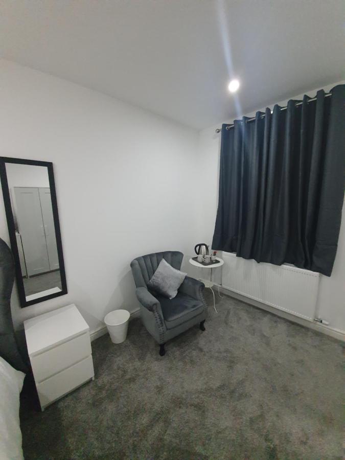 Beautiful Rooms Shaw St And Pine St Bury  Exterior foto