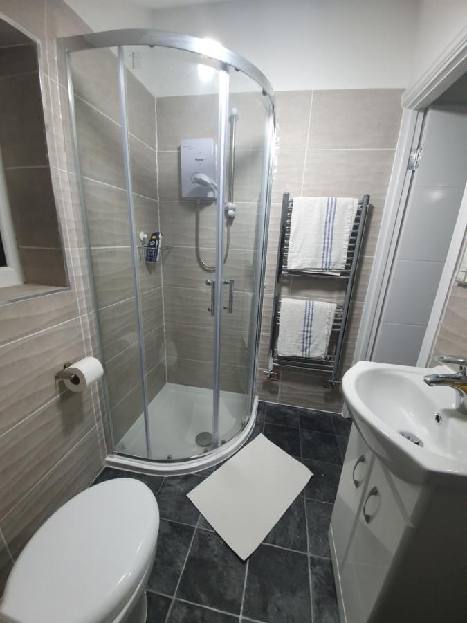 Beautiful Rooms Shaw St And Pine St Bury  Exterior foto